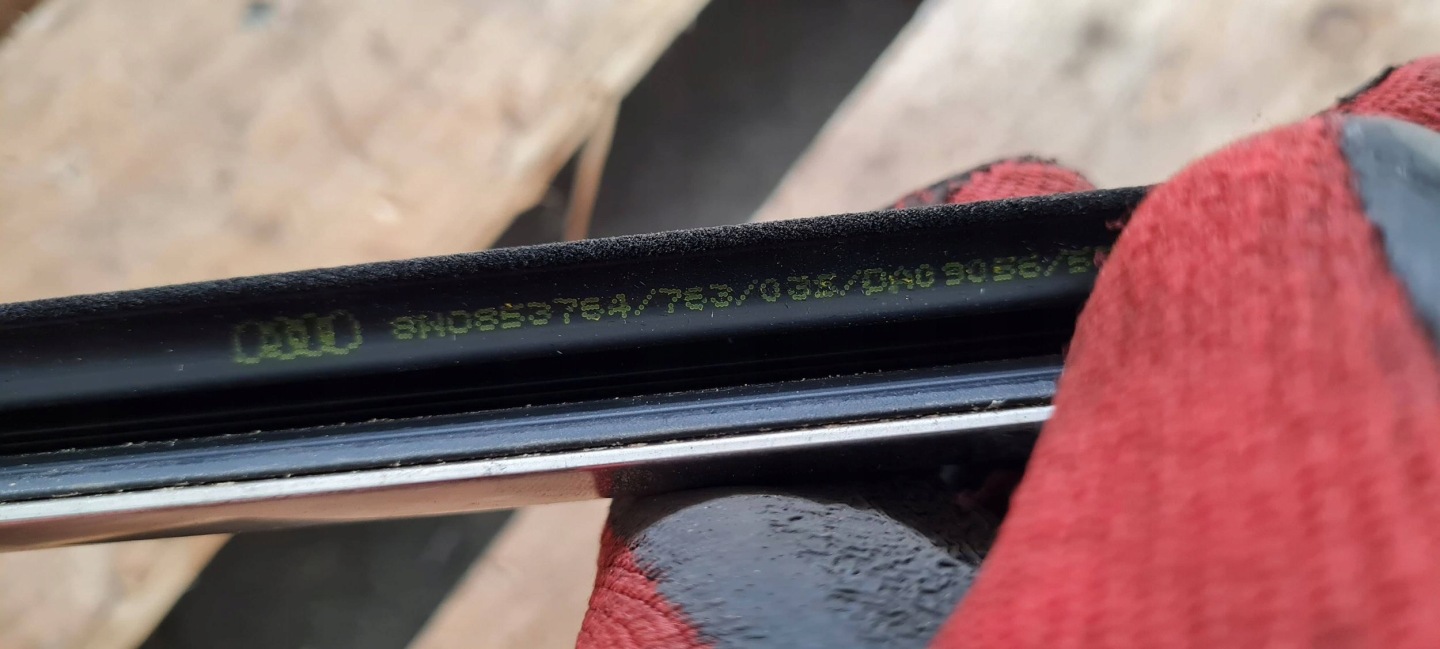 A4 B9 8W moulding dust left left rear part CHROM 8W0853763B
