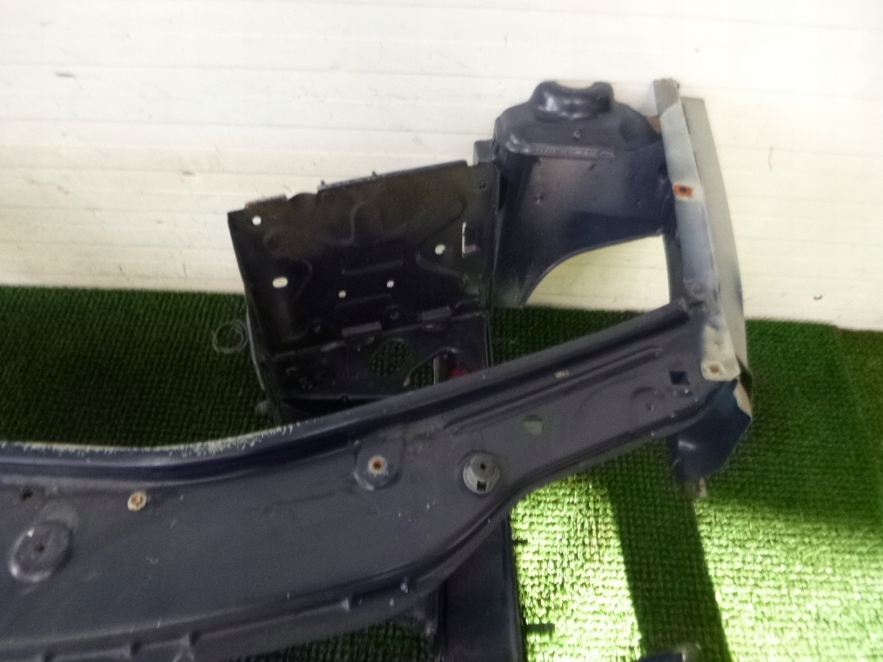 DACIA LOGAN and 04-12 support panel for radiators pillar sider front OKULAR FARTUCH