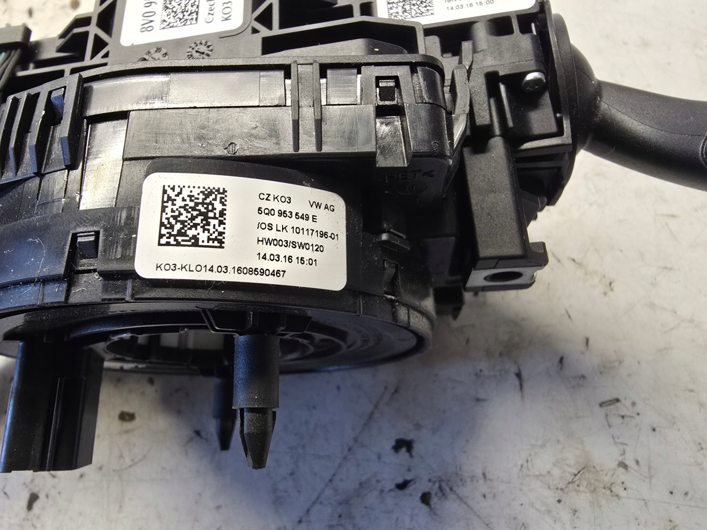 AUDI A3 8V control steering wheel levers and controls ring 8V0953521EH 5Q0953549E