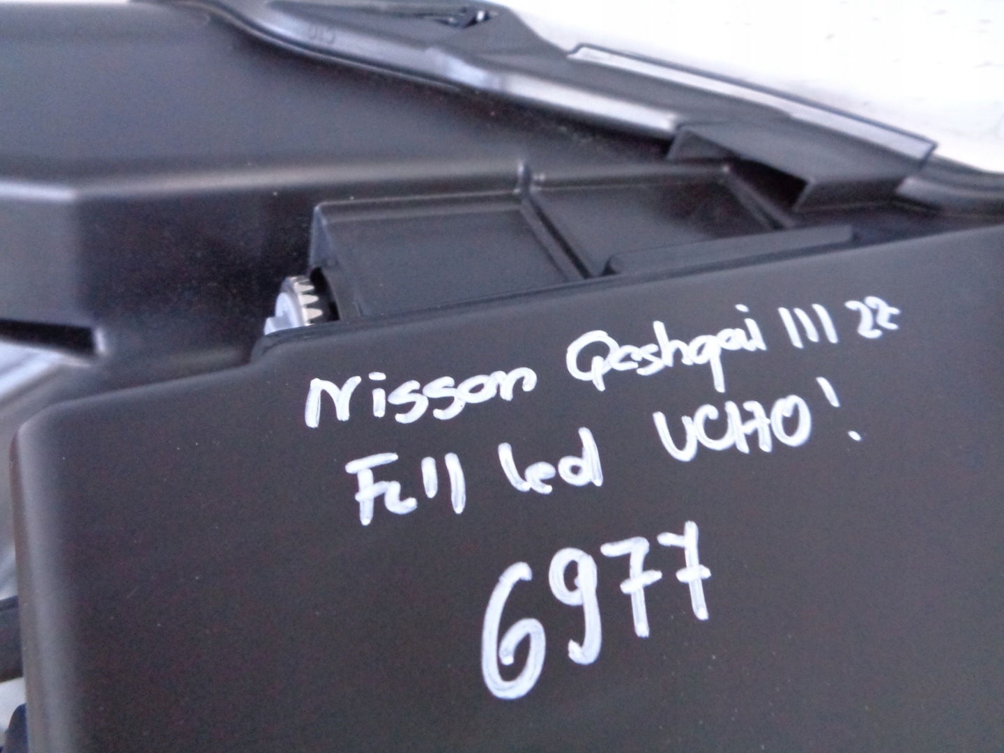 light right REFLEKTOR NISSAN QASHQAI III 22- FULL LED