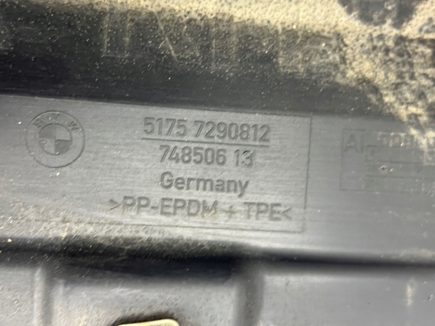abdeckung blende abdeckung unterfahrschutz rechts 7290812 BMW 2 F45 ACTIVE TOURER