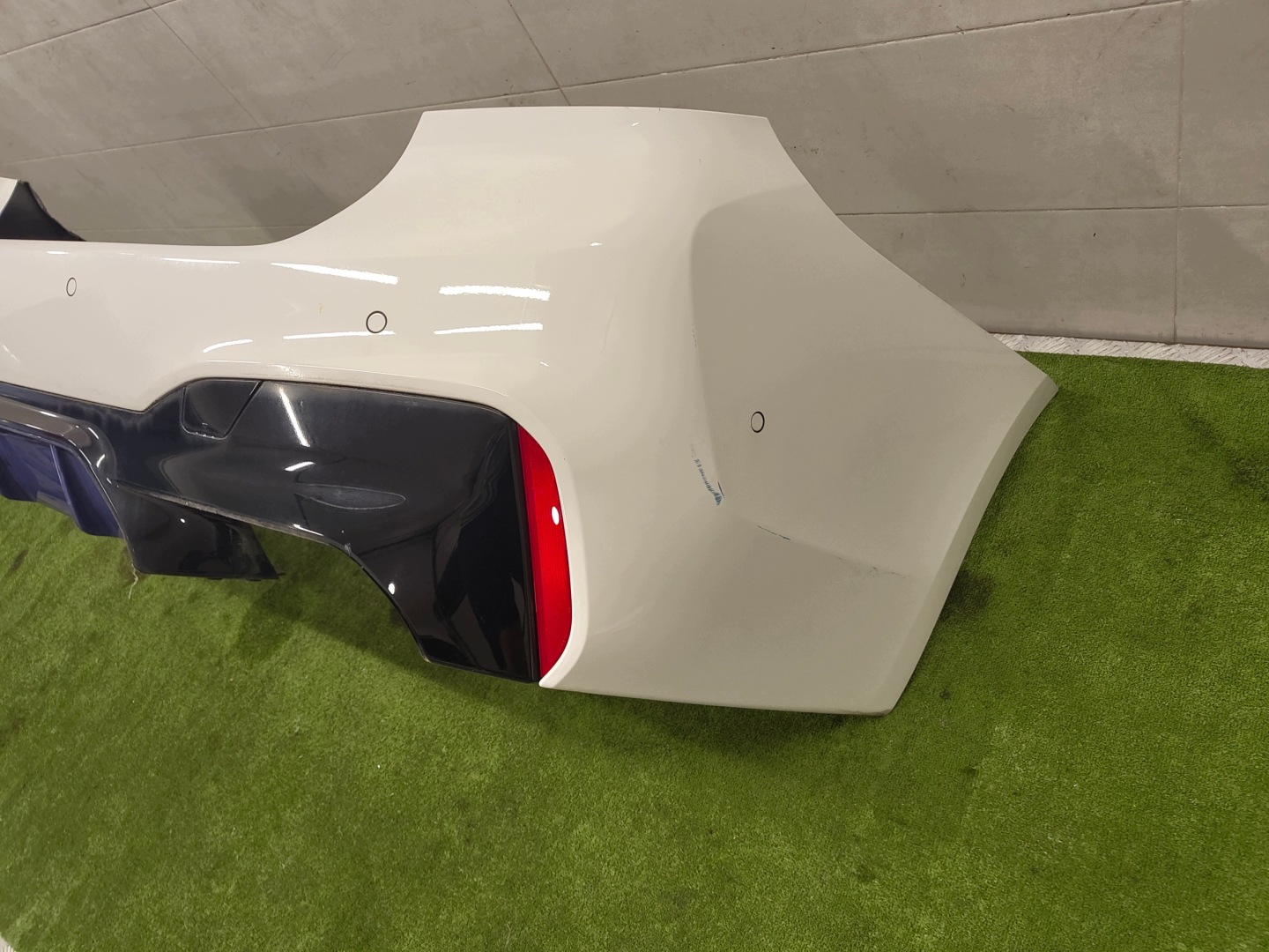 BMW M5 F90 bumper rear part rear 6PDC A300
