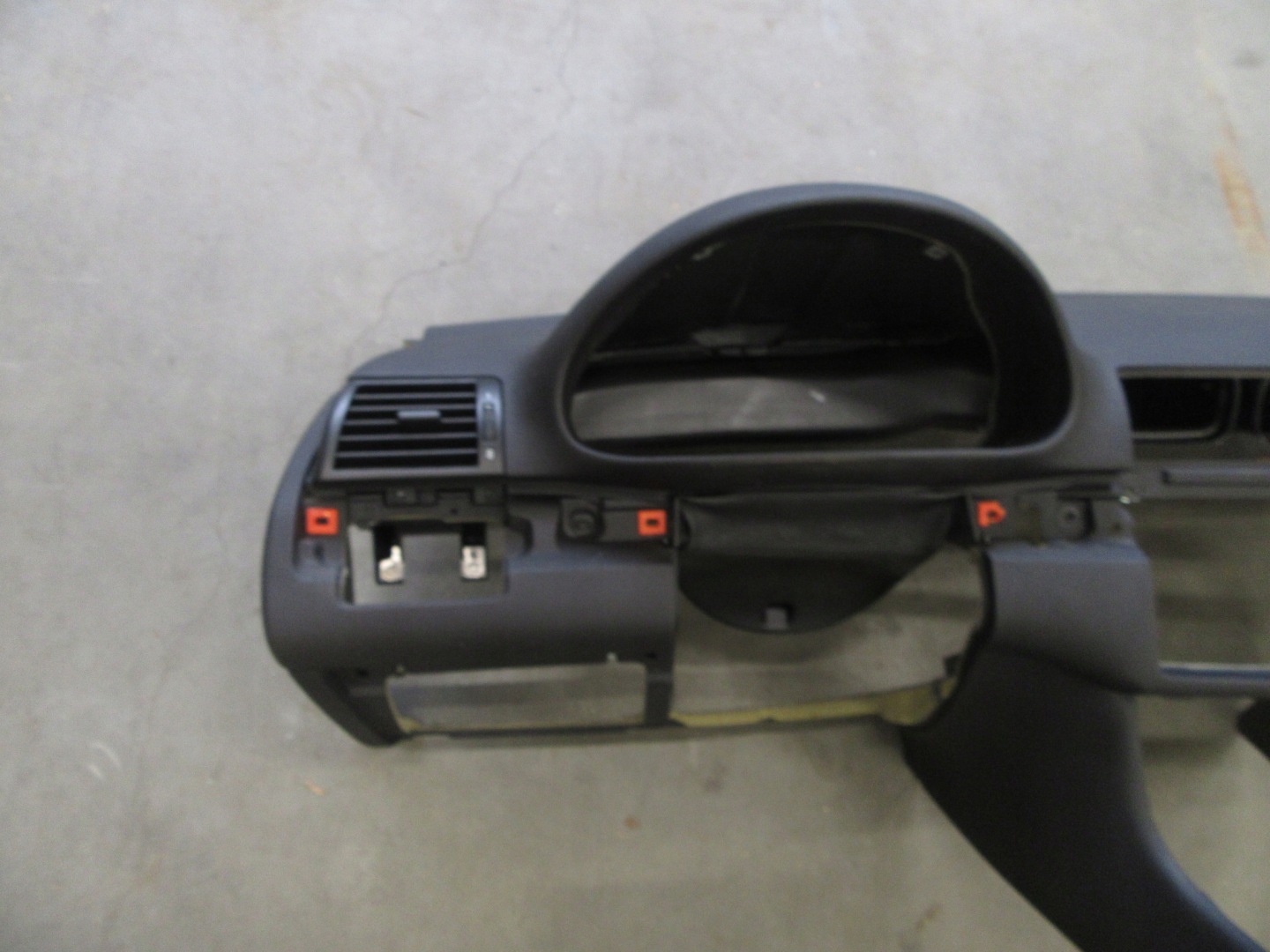 dashboard instrument panel BMW e46 sedan Kombi Coupe Compact Cabrio Europa