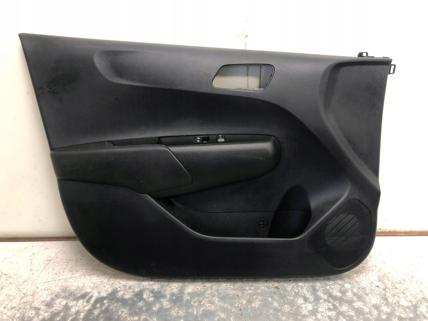 side door left front KIA PICANTO III 82351-G6000