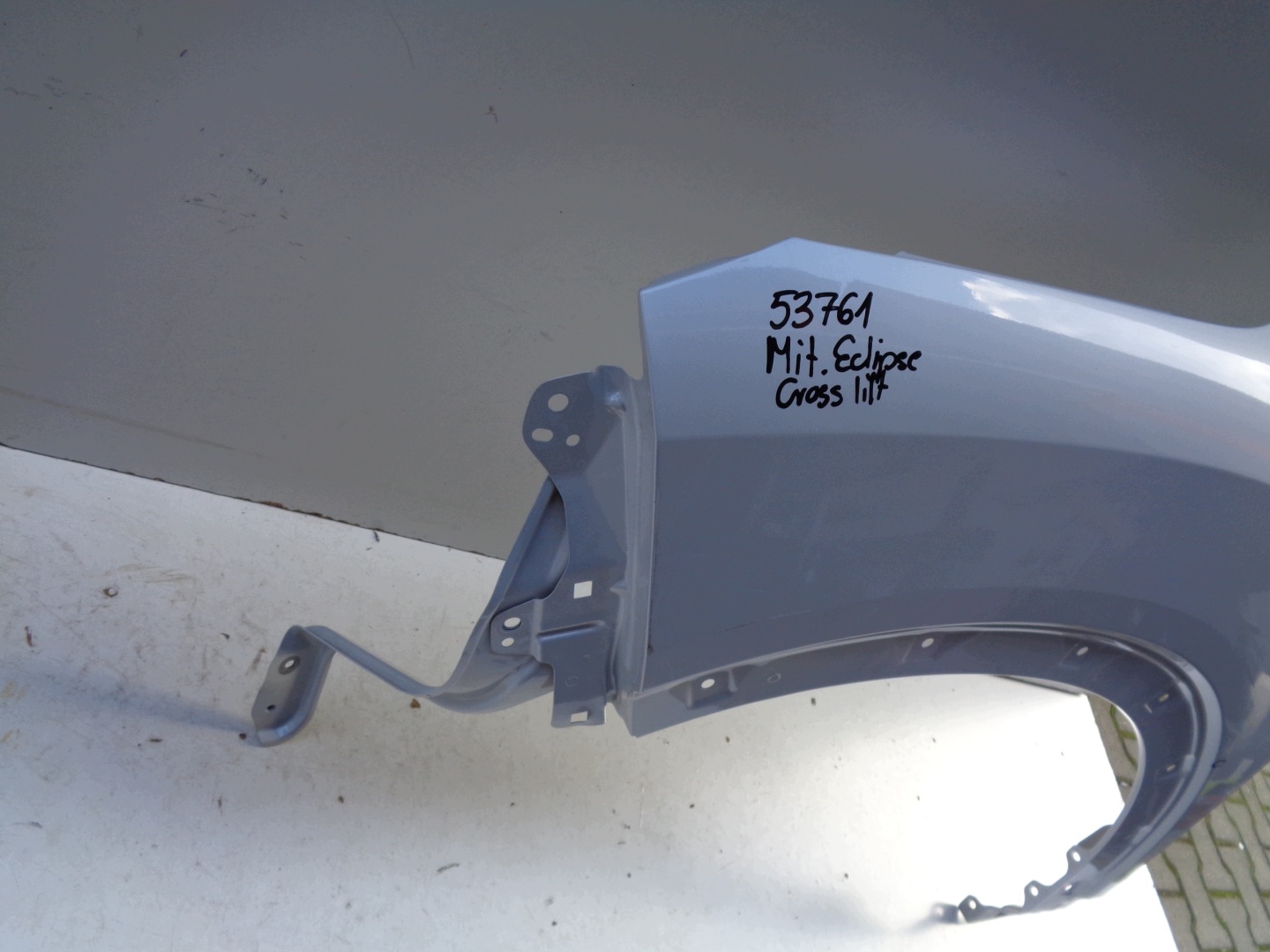 fender left front MITSUBISHI ECLIPSE CROSS 21- LIFT NR 53761