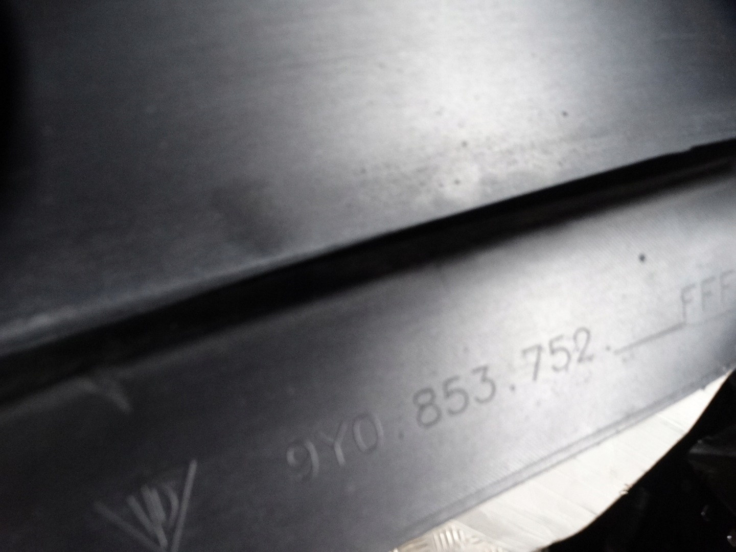 moulding threshold right PORSCHE CAYENNE 9Y 1
