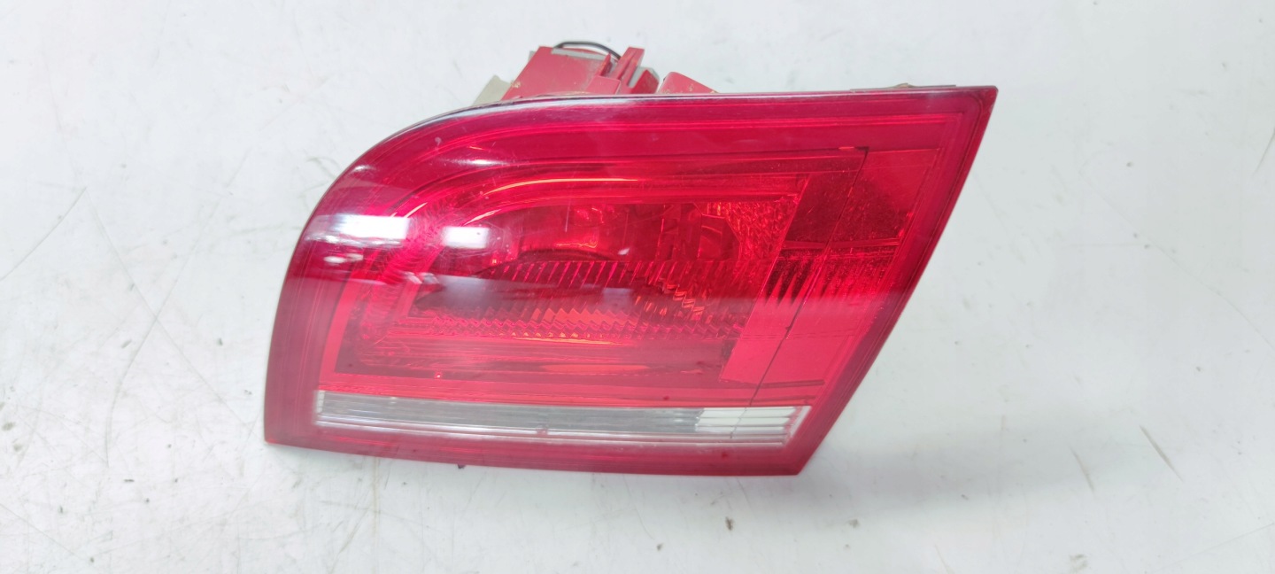light right rear part to the bonnet LED AUDI A3 8P 8P4945094D *3*