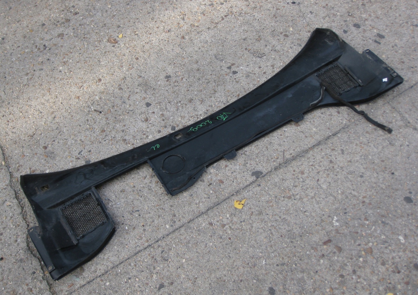 VOLVO V70 2.0 D 09R torpedo upper 31278077