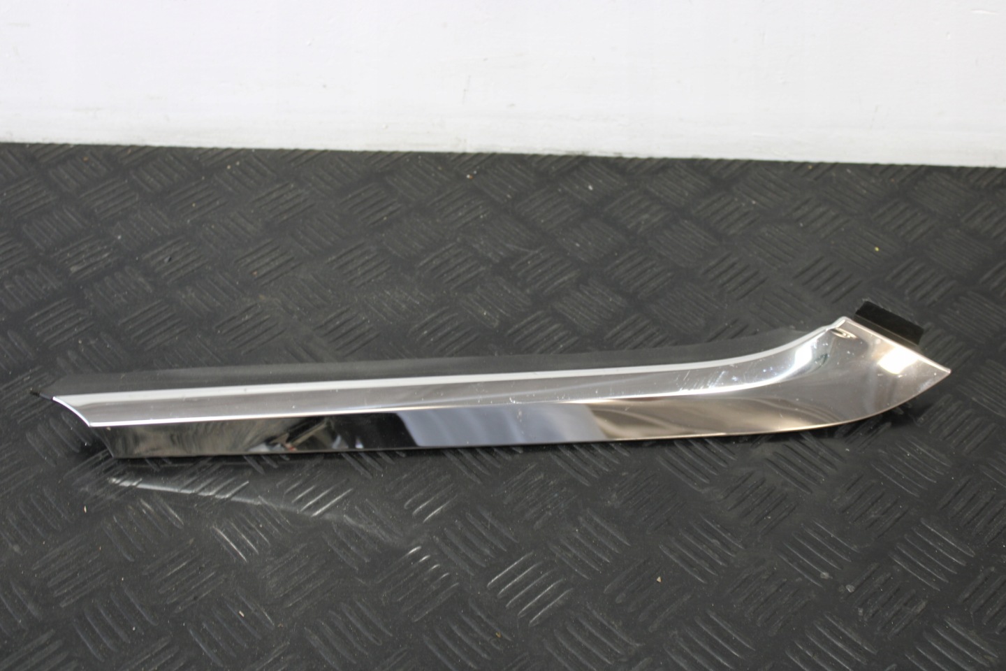 lišta blatníku pravý předek 638743351R RENAULT ESPACE V 5