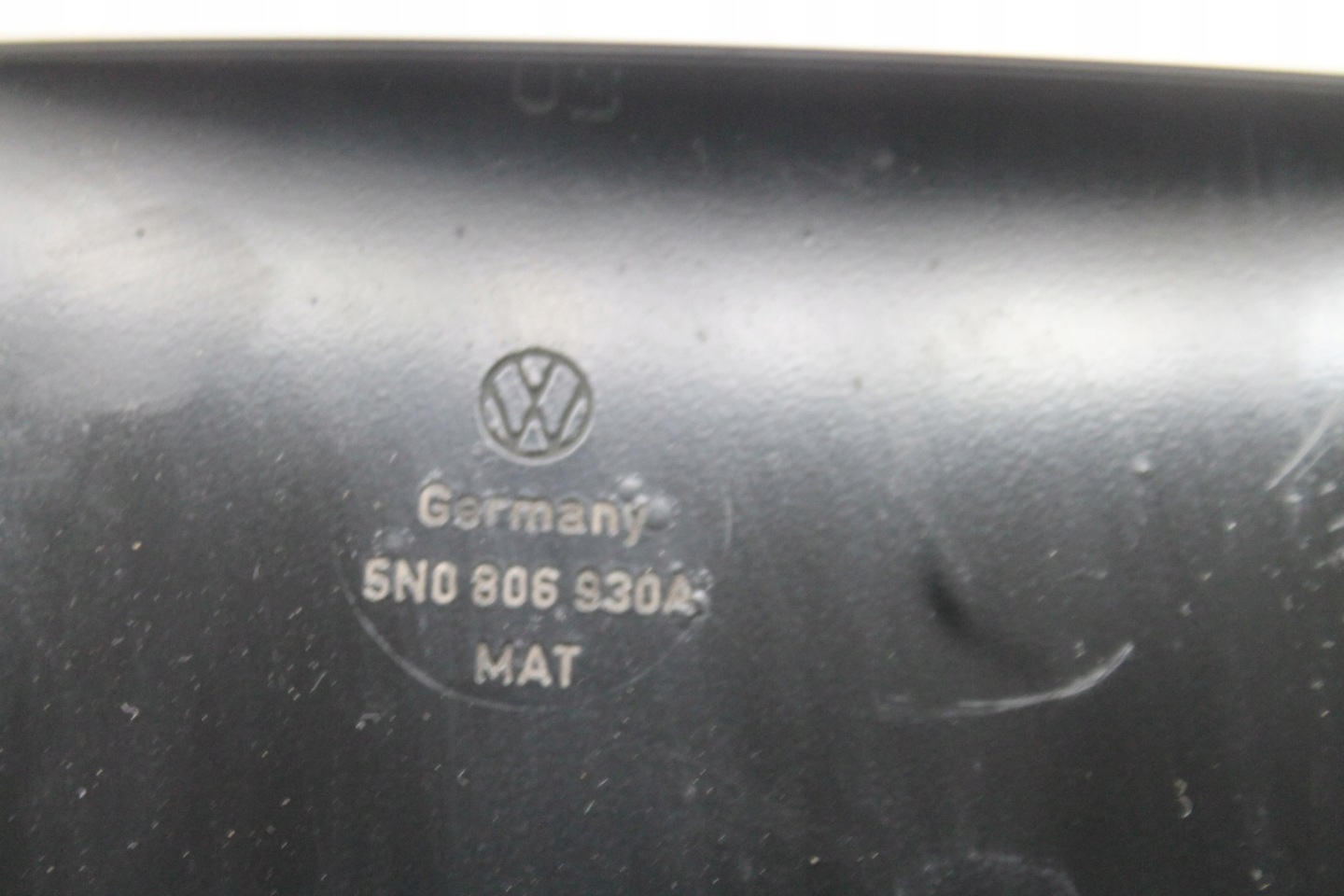 console holder supports of the front right front VW TIGUAN 5N 07-11