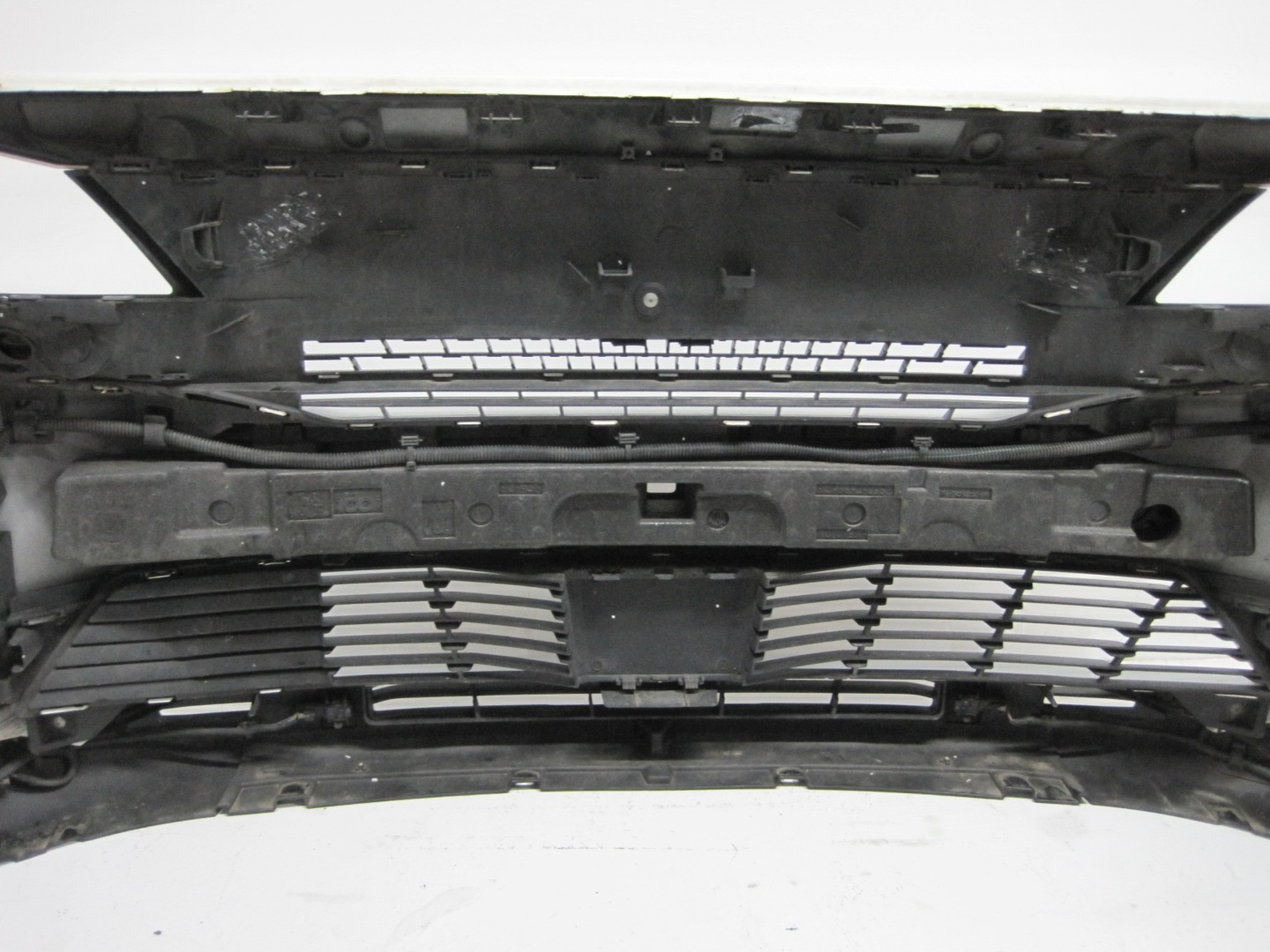 bumper front PEUGEOT 3008 II 6 PDC front