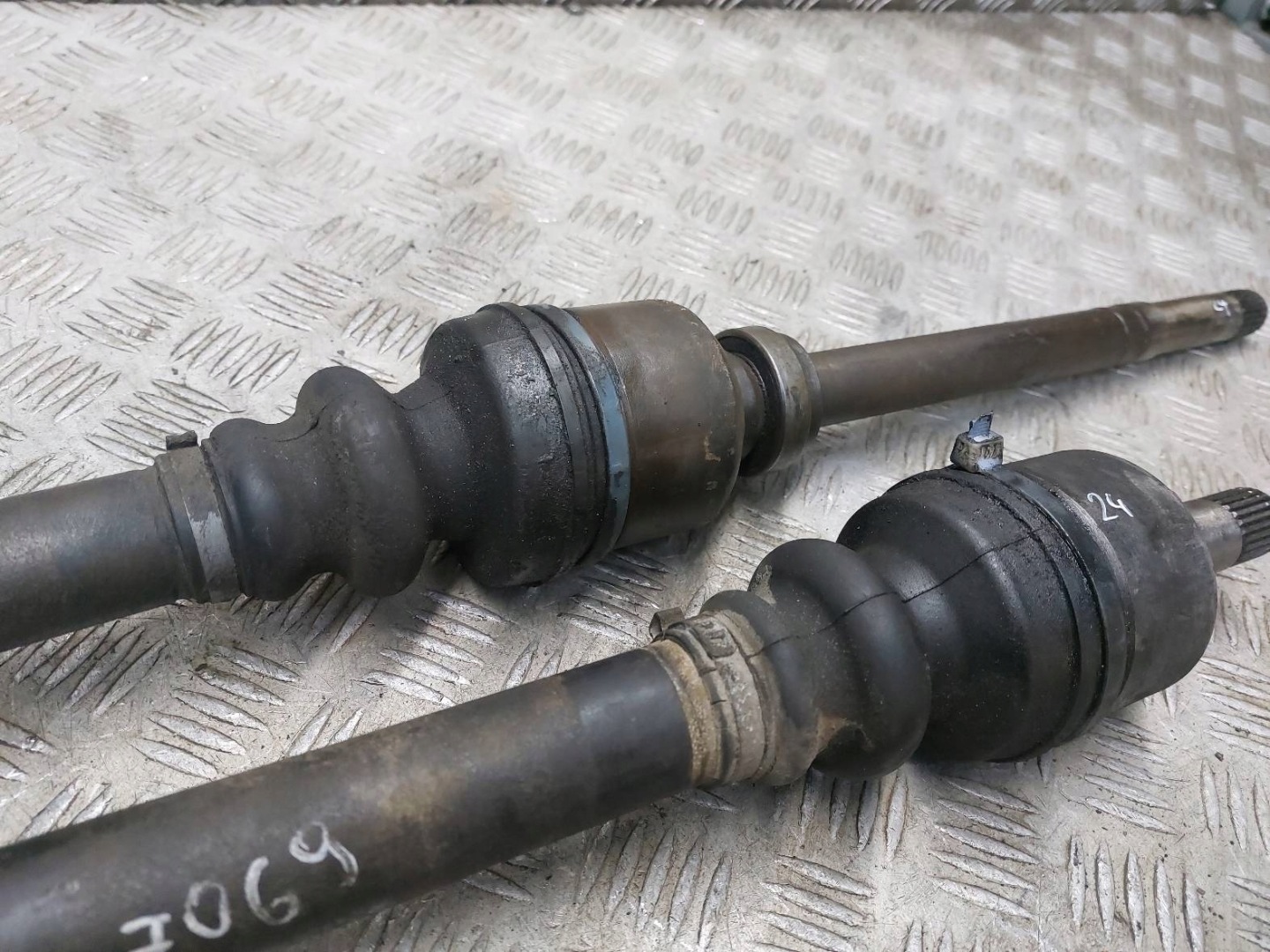 semi-axis left front + right front 5B PEUGEOT 307 and 1.6 HDI