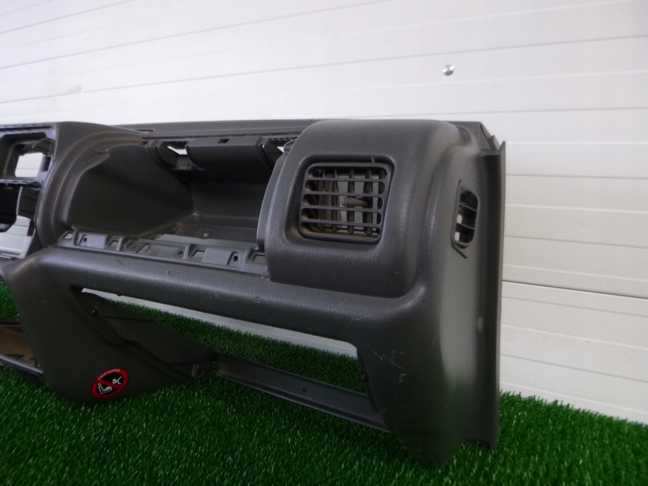 SUZUKI JIMNY III 98- dashboard cockpit console EUROPA original