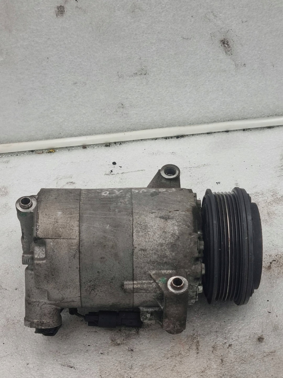 compressor of the air conditioning compressor; Ford Focus MK3 1.0 ECOBOOST CV6119D629FB