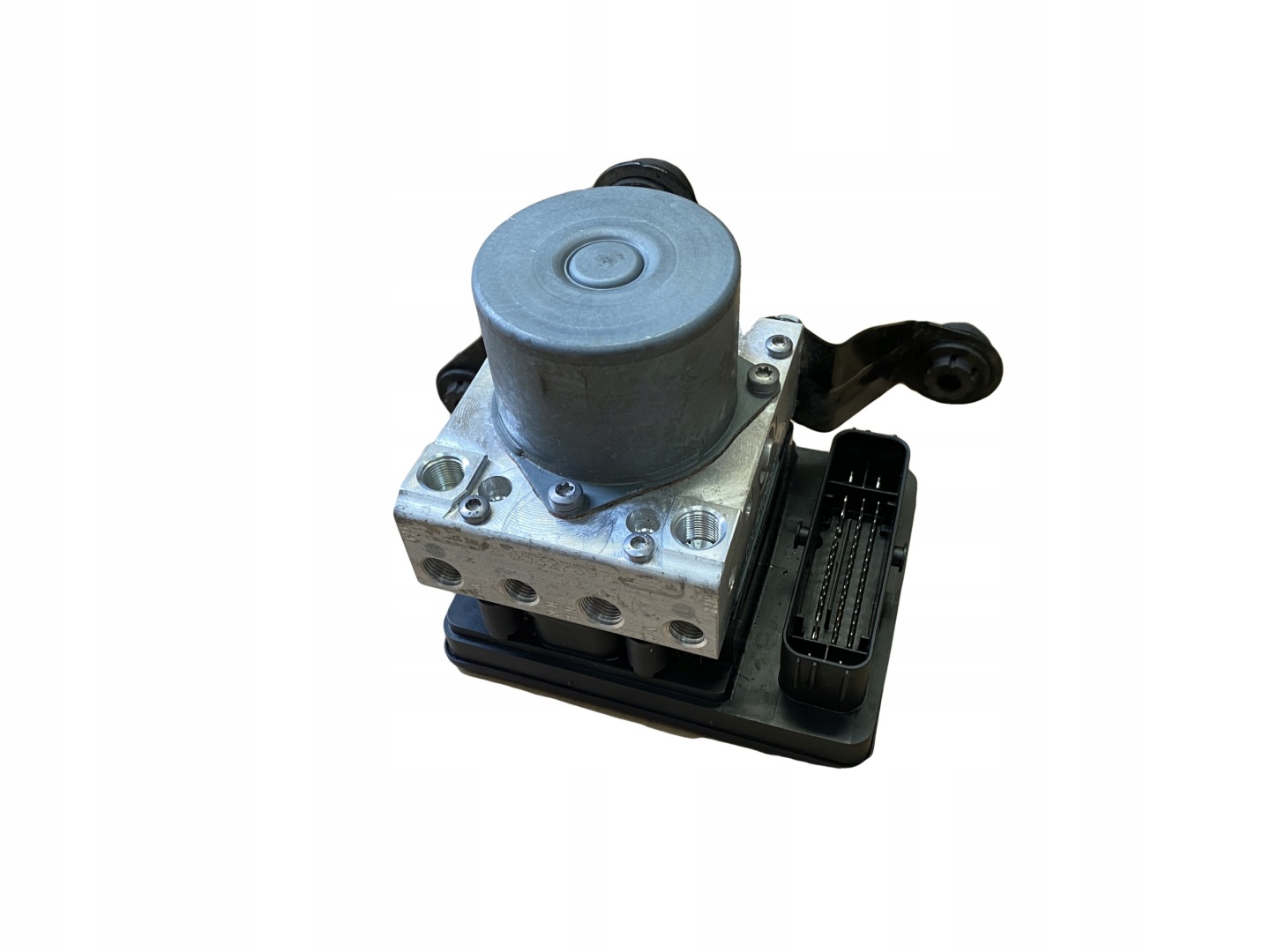 AUD Q3 8U LIFT pump control unit ABS 5N0614109CF