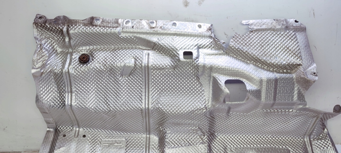 BLENDE ABDECKUNG TERMICZNA TUNELU AUDI A6 C8 A7 4K0804160E