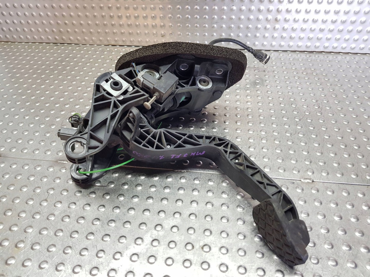 Kupplungspedal AY11-7B633-GB FORD B-MAX