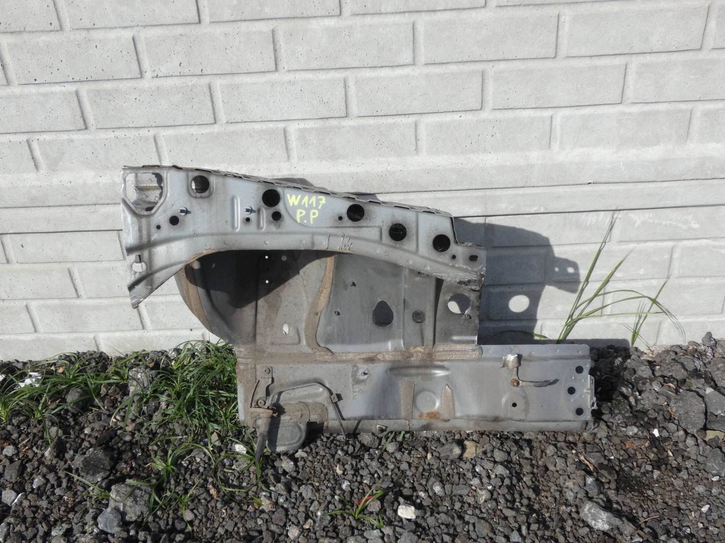 MERCEDES CLA W117 quarter right front