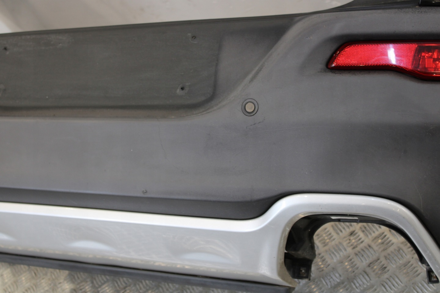 bumper rear part rear complete 4 X PDC JEEP CHEROKEE V 5 KL