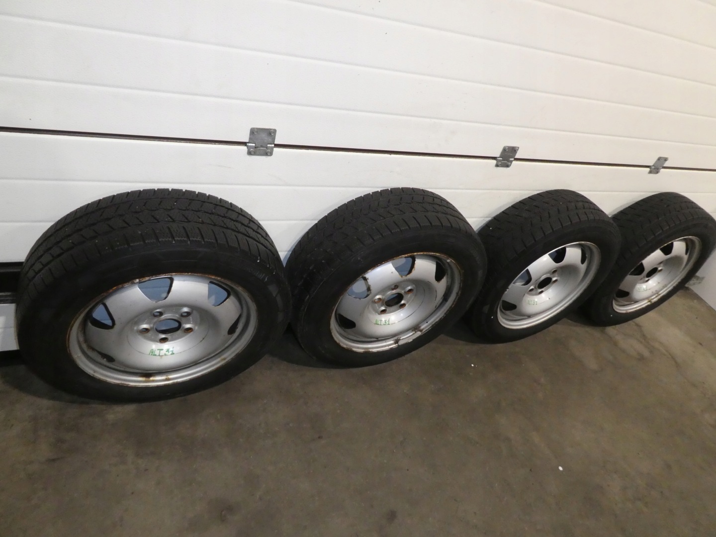 4X wheels discs tyres 7E0601027B VW T5 T6 AMAROK 215/60/R17C 2017R