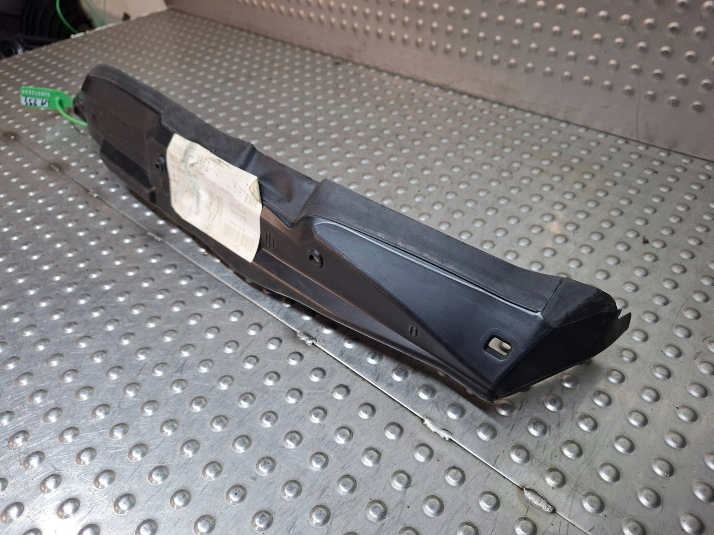 cover BLOTNKA left front A2038890125 MERCEDES C W203