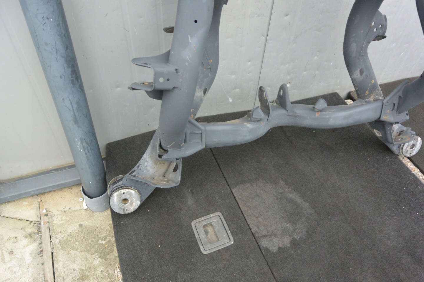 subframe springing axle beam sider rear part AUDI Q7 4L 7L0500041 BDB STAN