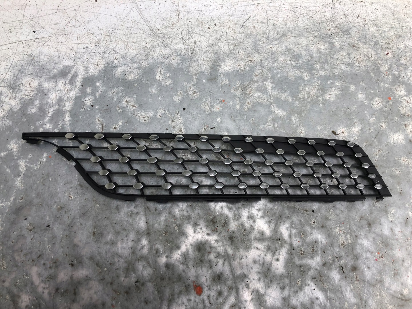 grid GRILLA left MERCEDES W253 X253 A2538889100
