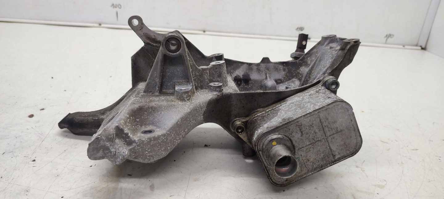 Stütze alternatora Audi A4 B8 1,8 TFSI CDH