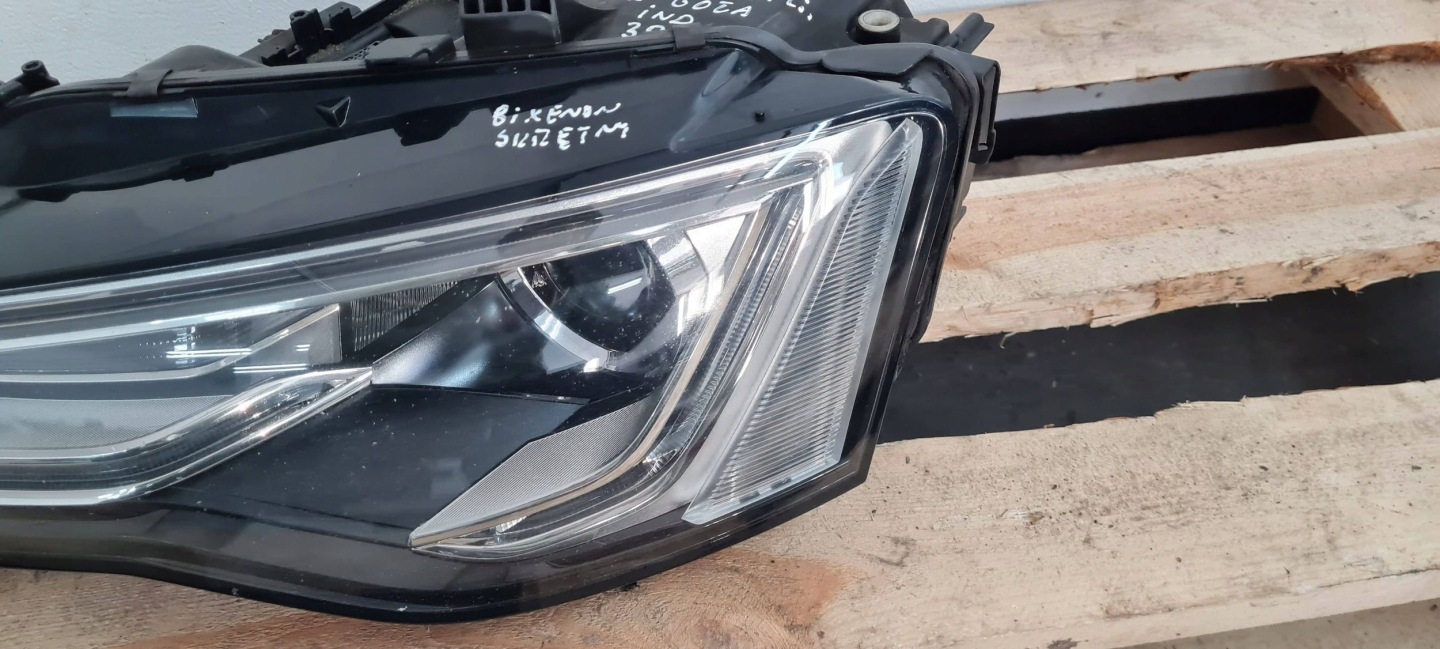 A5 8T S5 LIFT light left left front XENON ANGLIK 8T0941031D