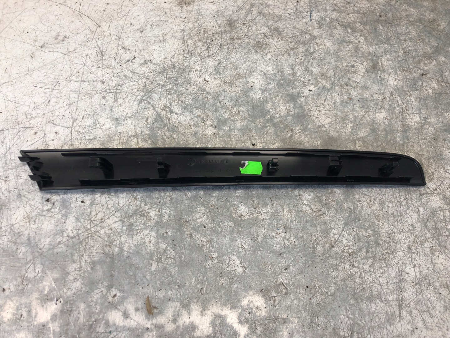 moulding DEKOR door left VW SHARAN 7N0867439