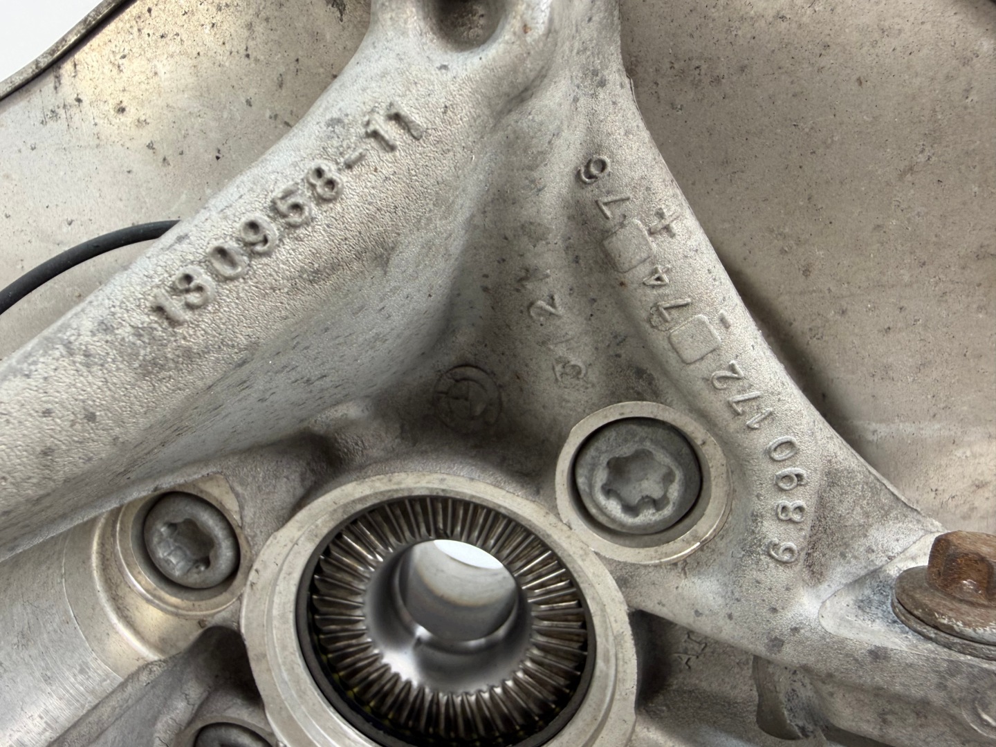 swing right front BMW 2 U06 X1 U11 6890172