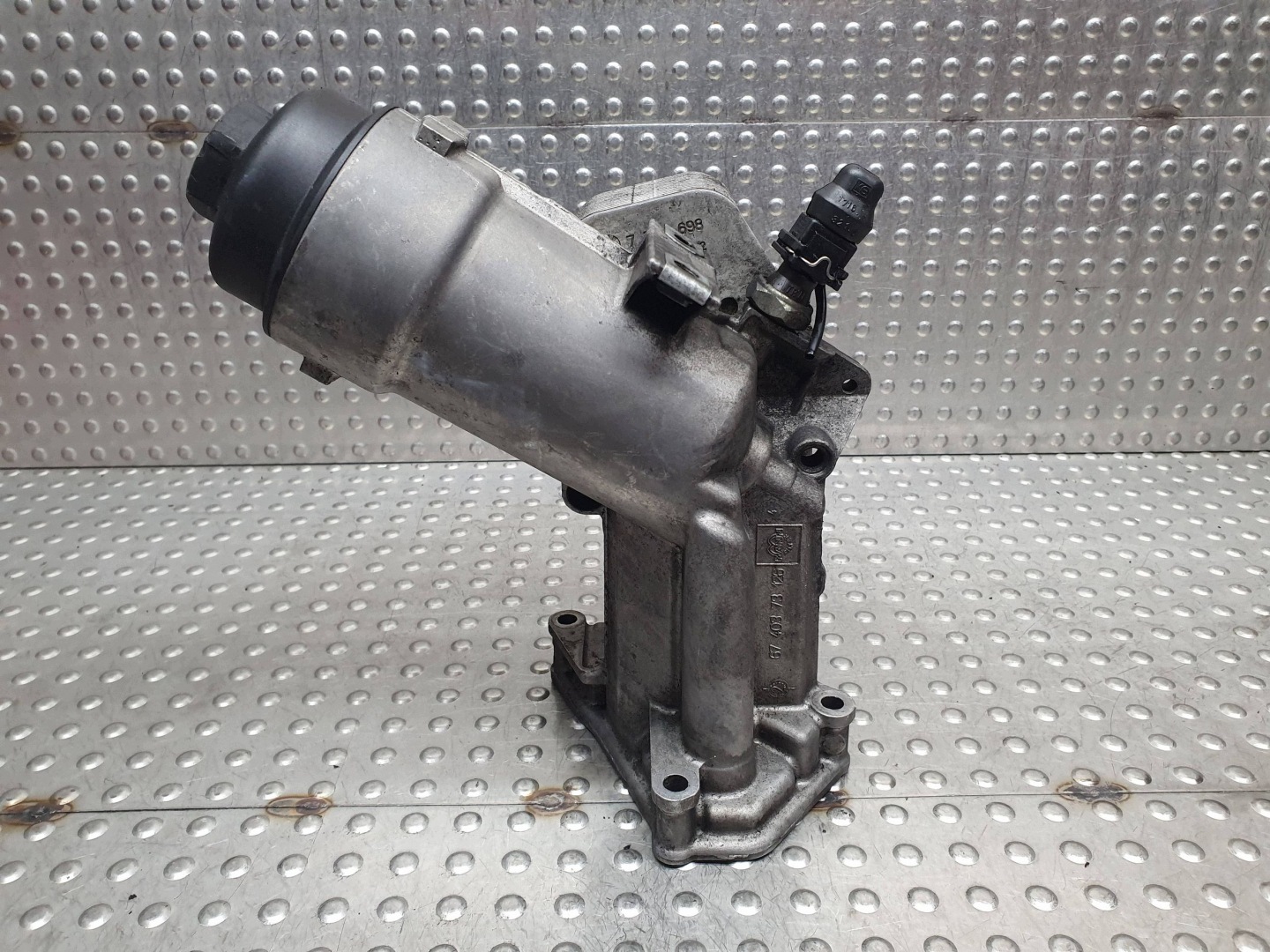 oil filter holder radiator 7787072 BMW E46 E87 E90 E60 X3 E83 2.0D M47