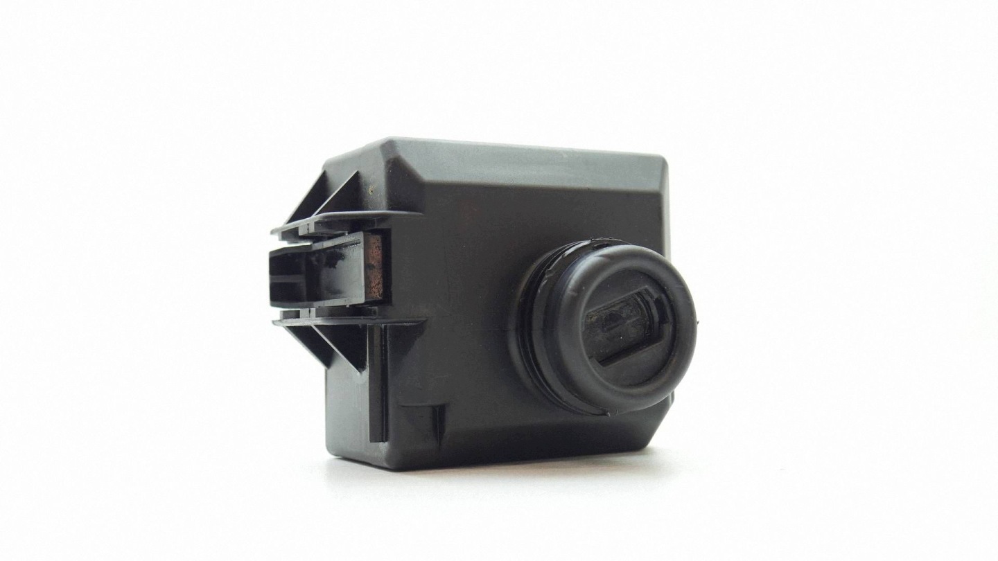 ignition player KLUCZYKA MERCEDES E W212 CLS C218 A2189053501