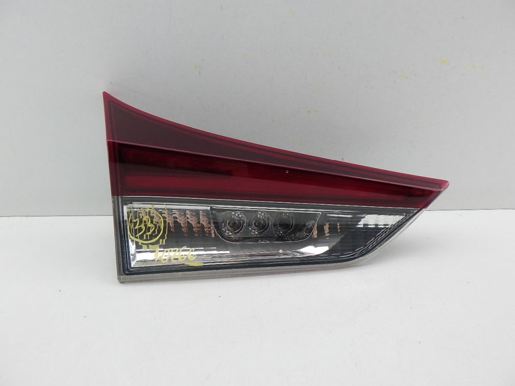 TOYOTA AURIS II 2 LIFT HB 15- light rear right