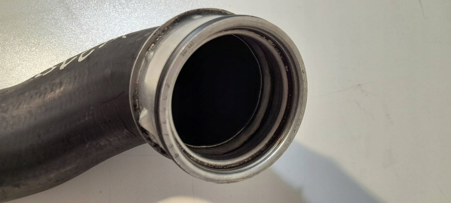Mercedes-Benz E 320 CDI W210 pipe / hose dolotowy air (258)
