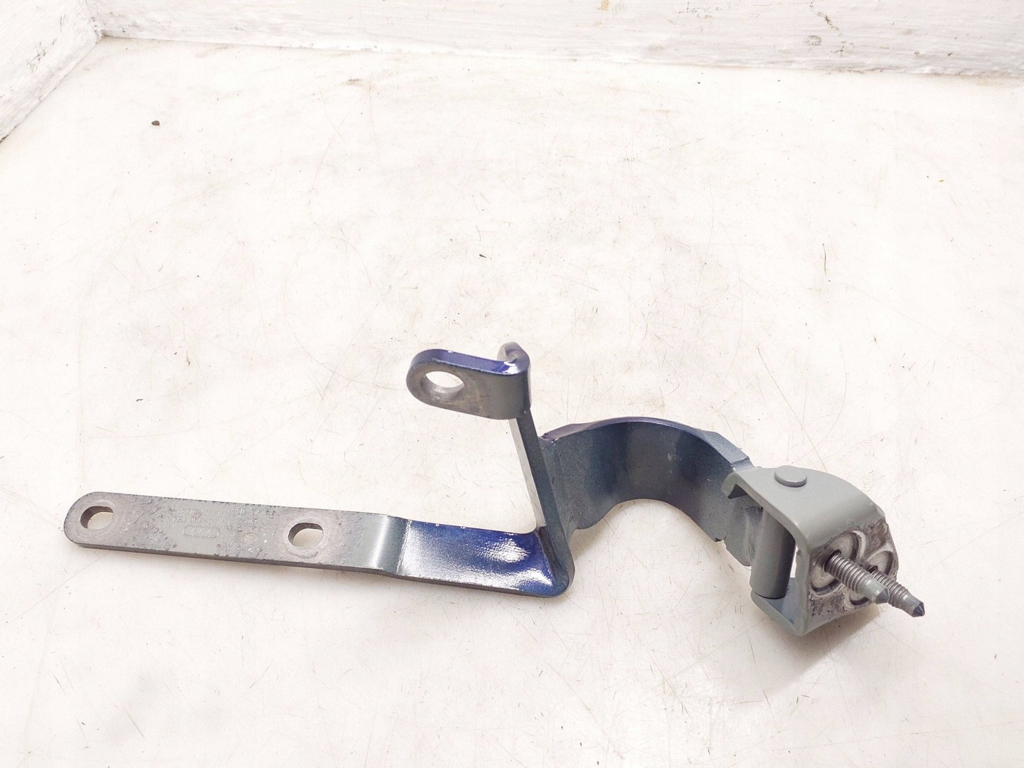 2023 Audi A5 hinges bonnet boot 8W8827300A