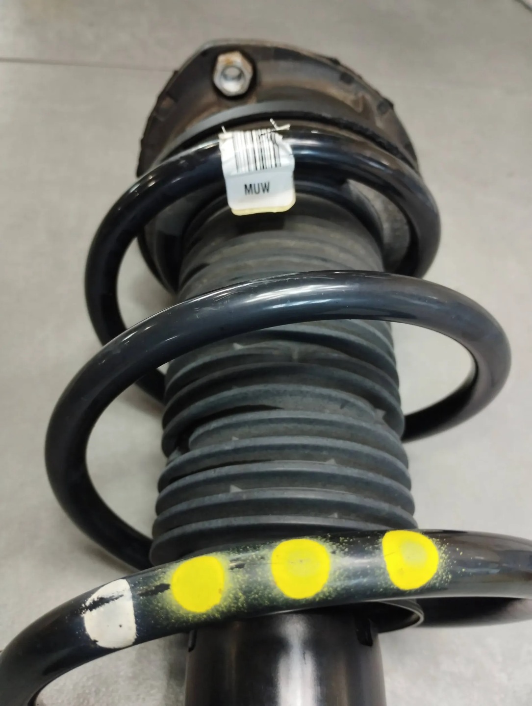 Audi A3 8V 1.6 TDI shock absorber front 5Q0413023CP