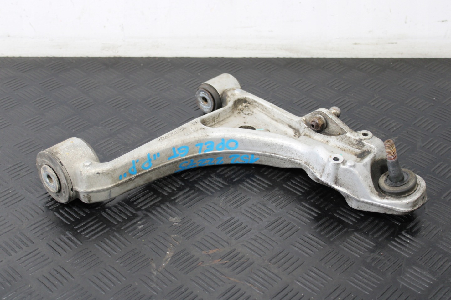 arm right front OPEL GT 15222275