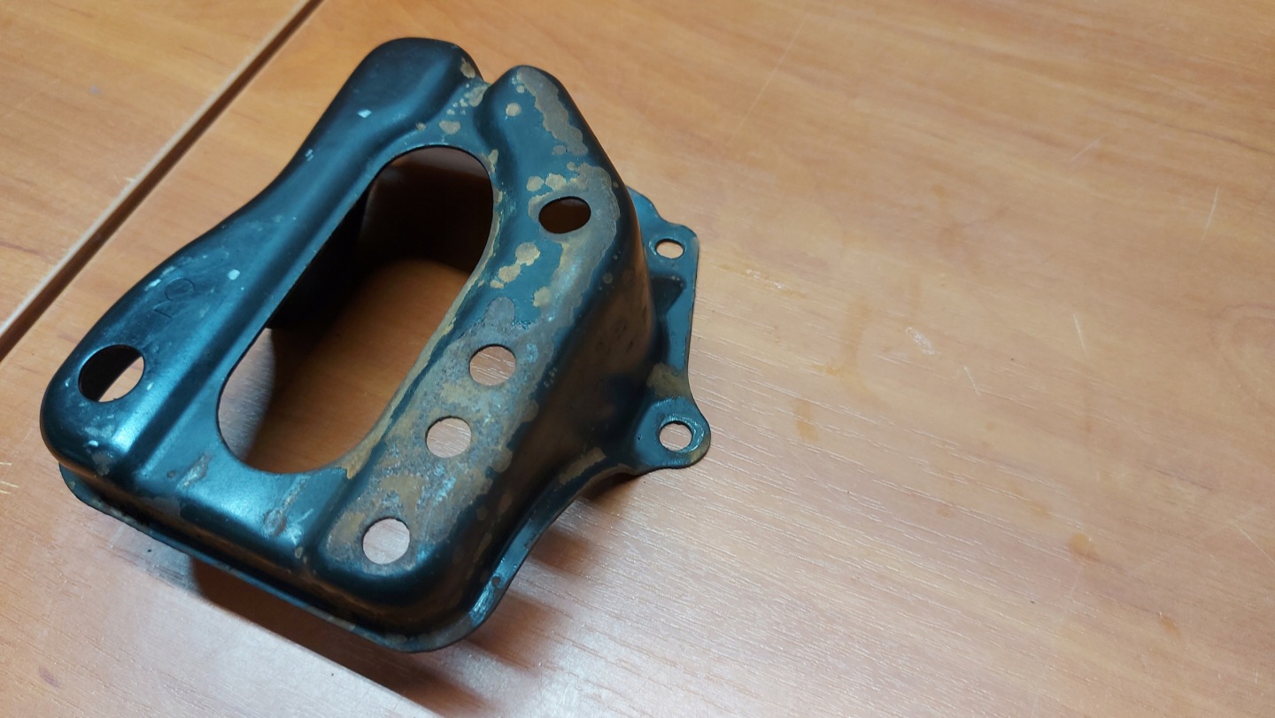 Porta Supporto per batteria TOYOTA AVENSIS T25 03