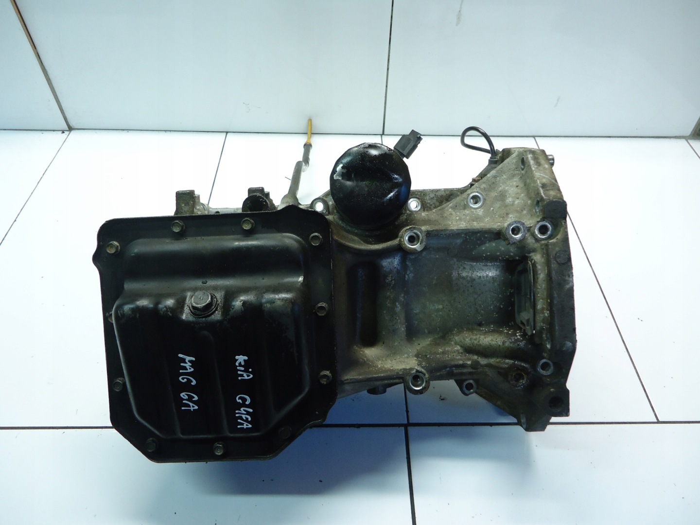 HYUNDAI I30 1.4 16V G4FA Ölwanne 21135-2B000