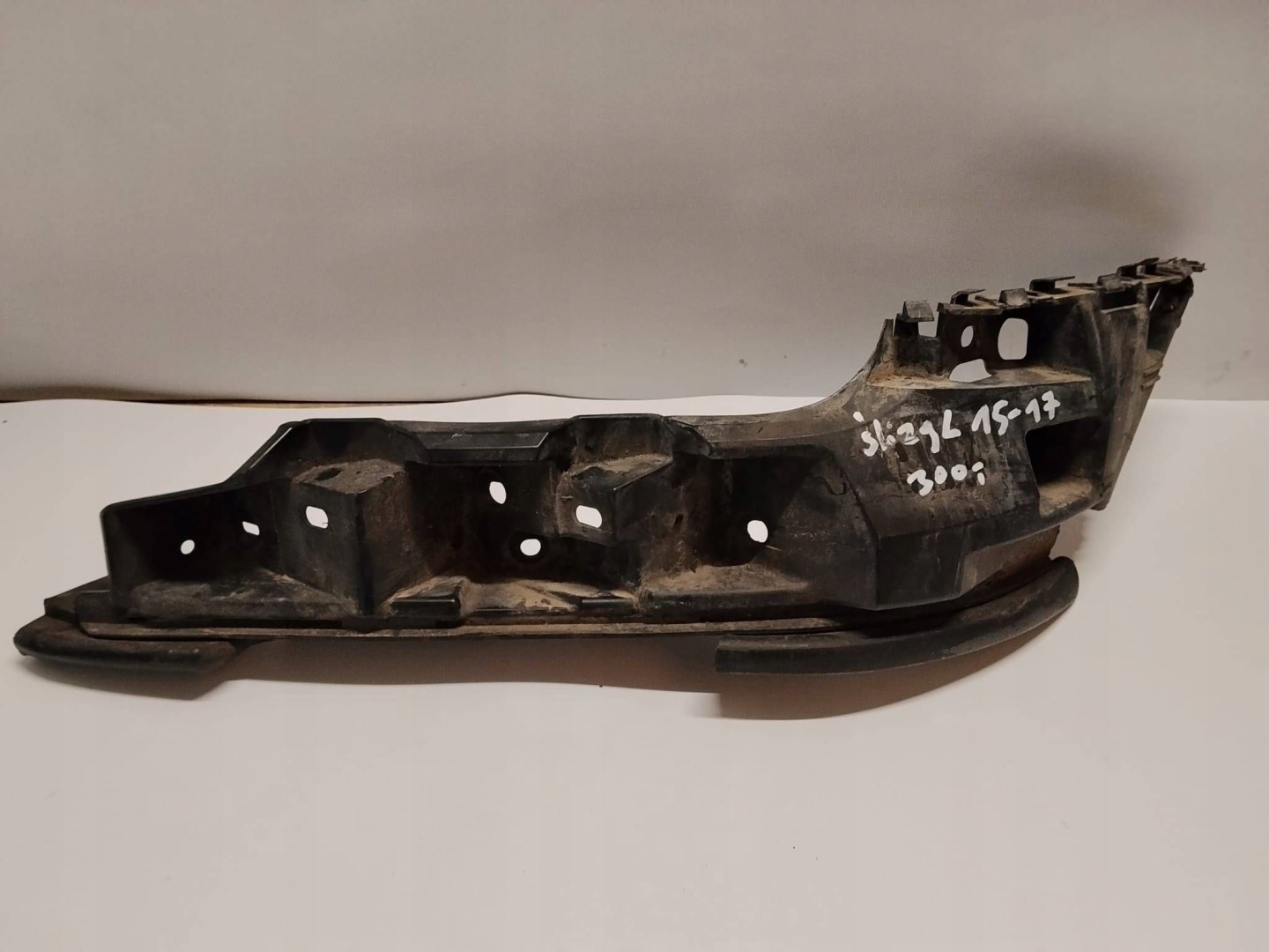 support holder lights left front Ford F150 2018 FL34-17A796-DG