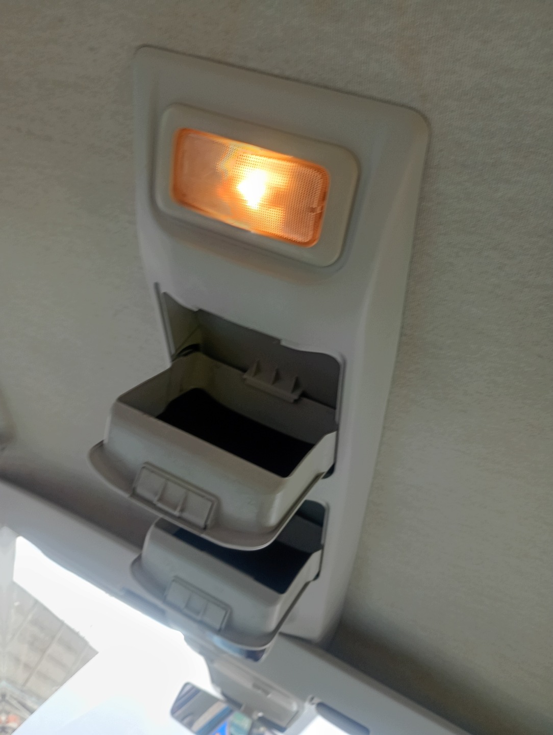 SCHOWKI SUFITOWE light and mirror Fiat Idea 03-12