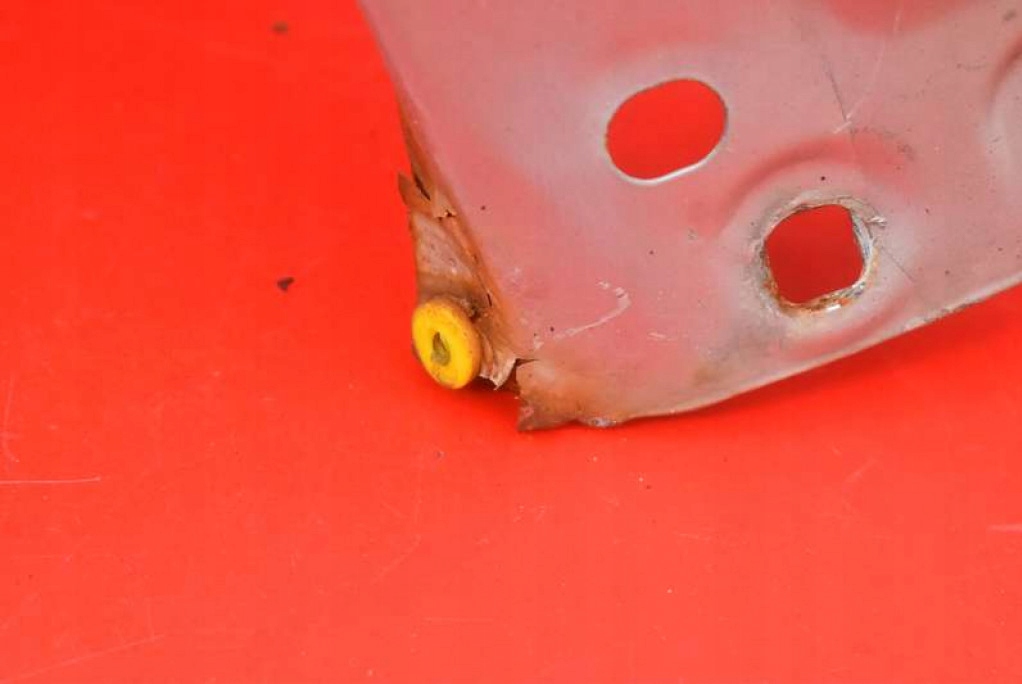 fender left front front SREBRNY VOLVO C30 06-12