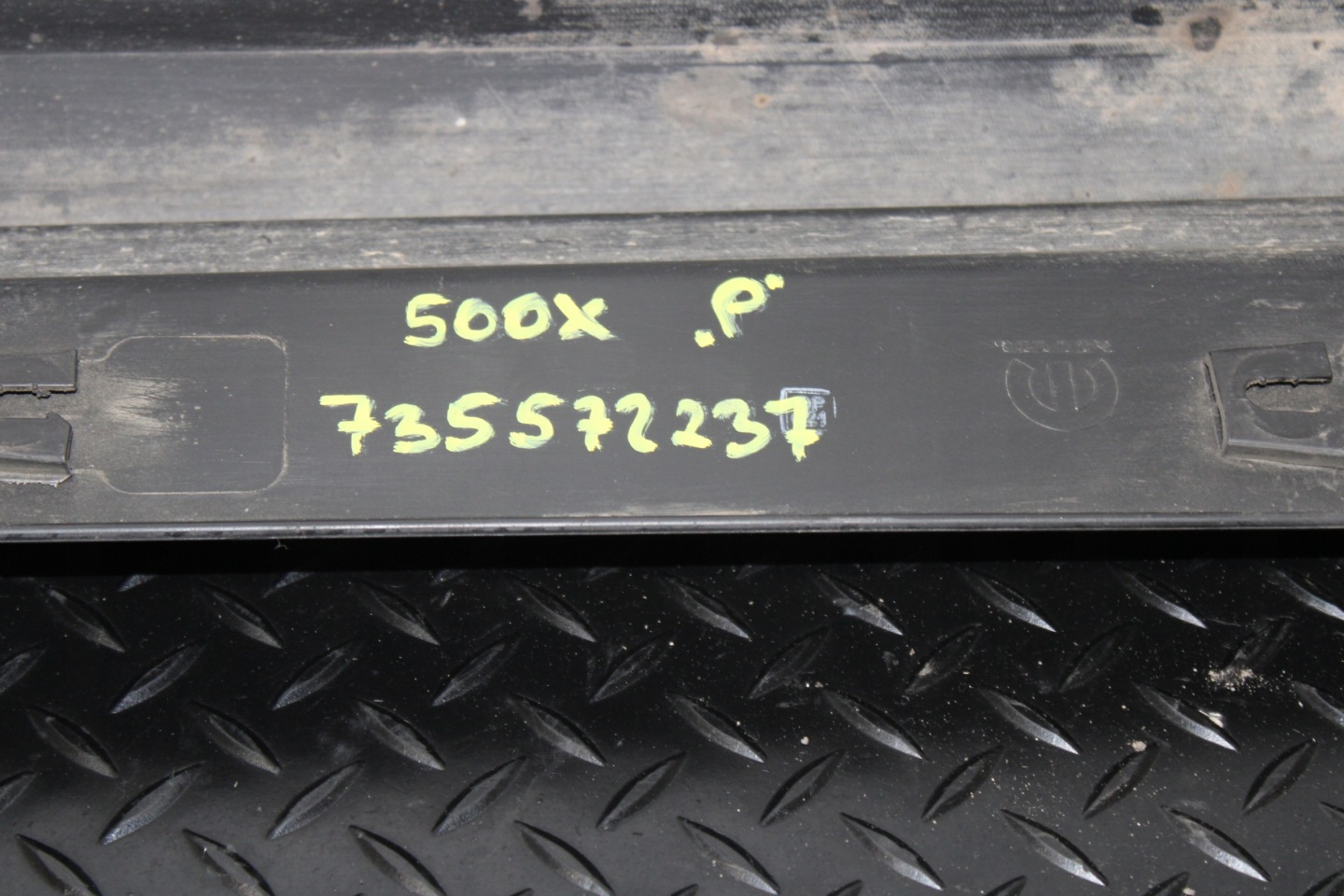 cap threshold threshold right FIAT 500X CROSS 735572237