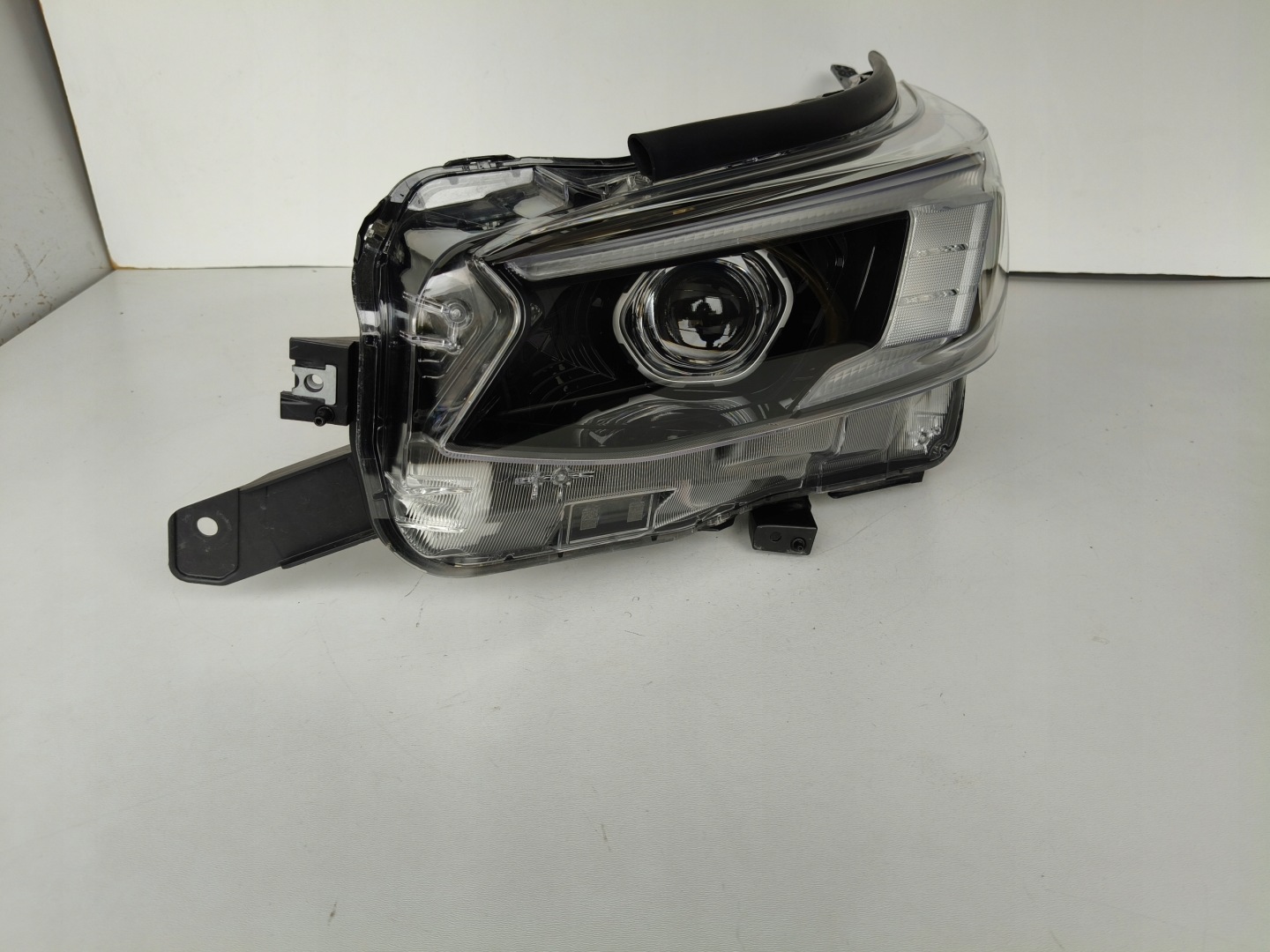 light left REFLEKTOR SUBARU OUTBACK 22- LIFT FULL LED