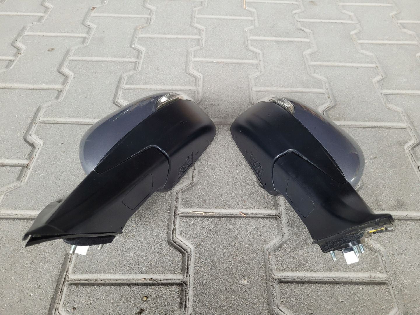 mirror + indicator 8 PIN left right SSANGYONG TIVOLI ACT
