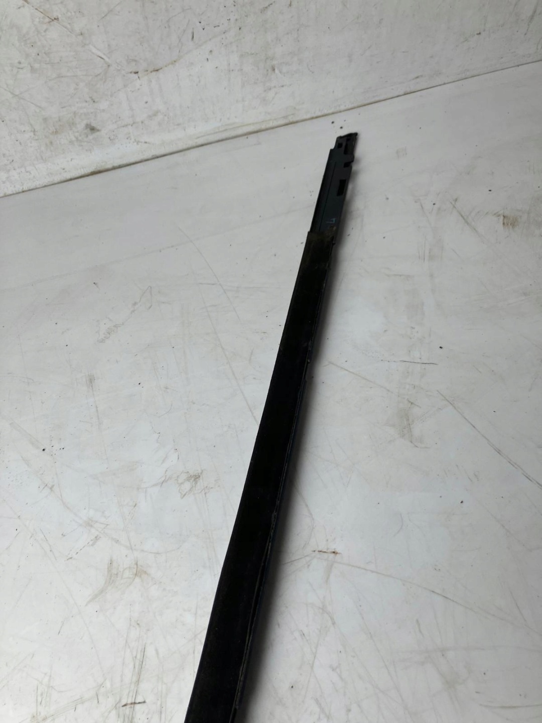 moulding dust door PEUGEOT 308 T9 left front CHROM