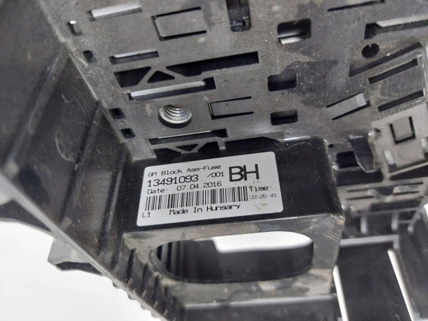OPEL CORSA E Module fusibles Borne 13491093