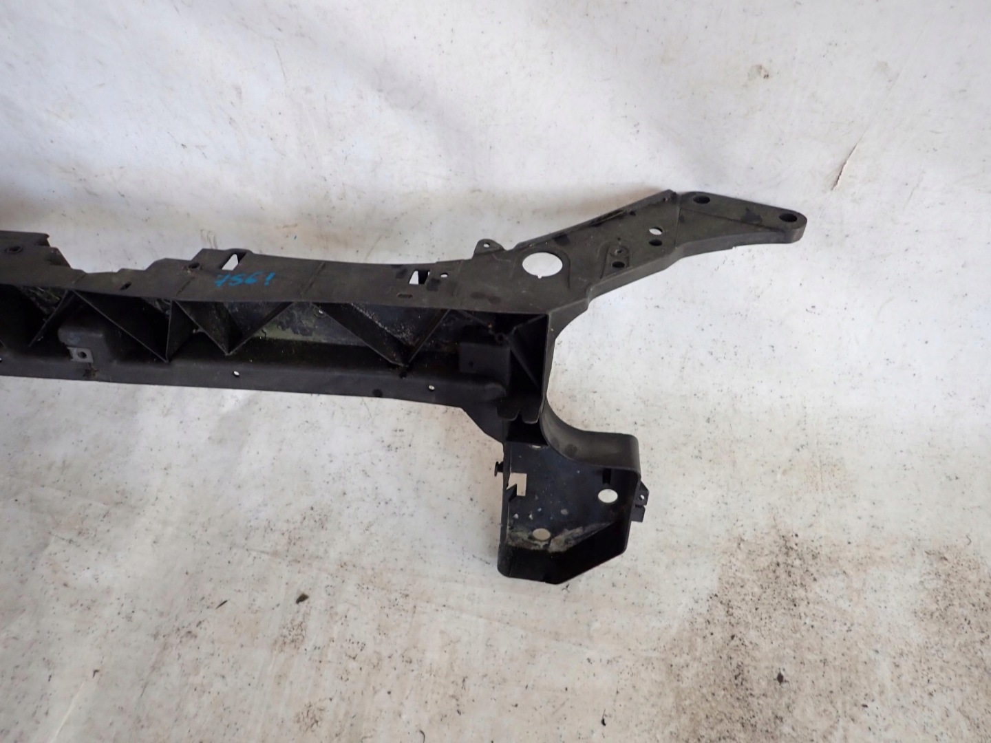 RENAULT CLIO III 3 05-09 support panel for radiators pillar 8200290143-K