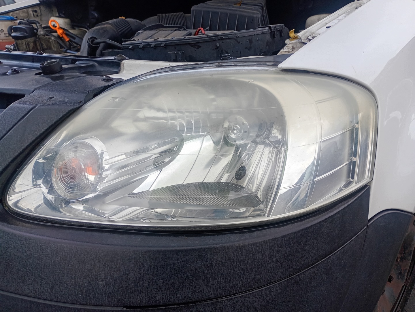 Reflektor light left front front VW Fox 05-11